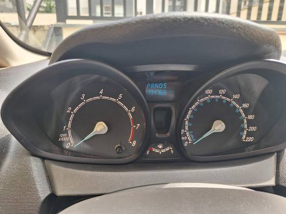 FORD FIESTA 1.6 SE SEDAN 16V FLEX 4P POWERSHIFT